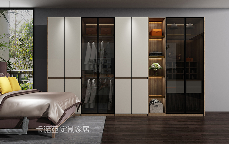 定制衣柜平開門好還是推拉門好？