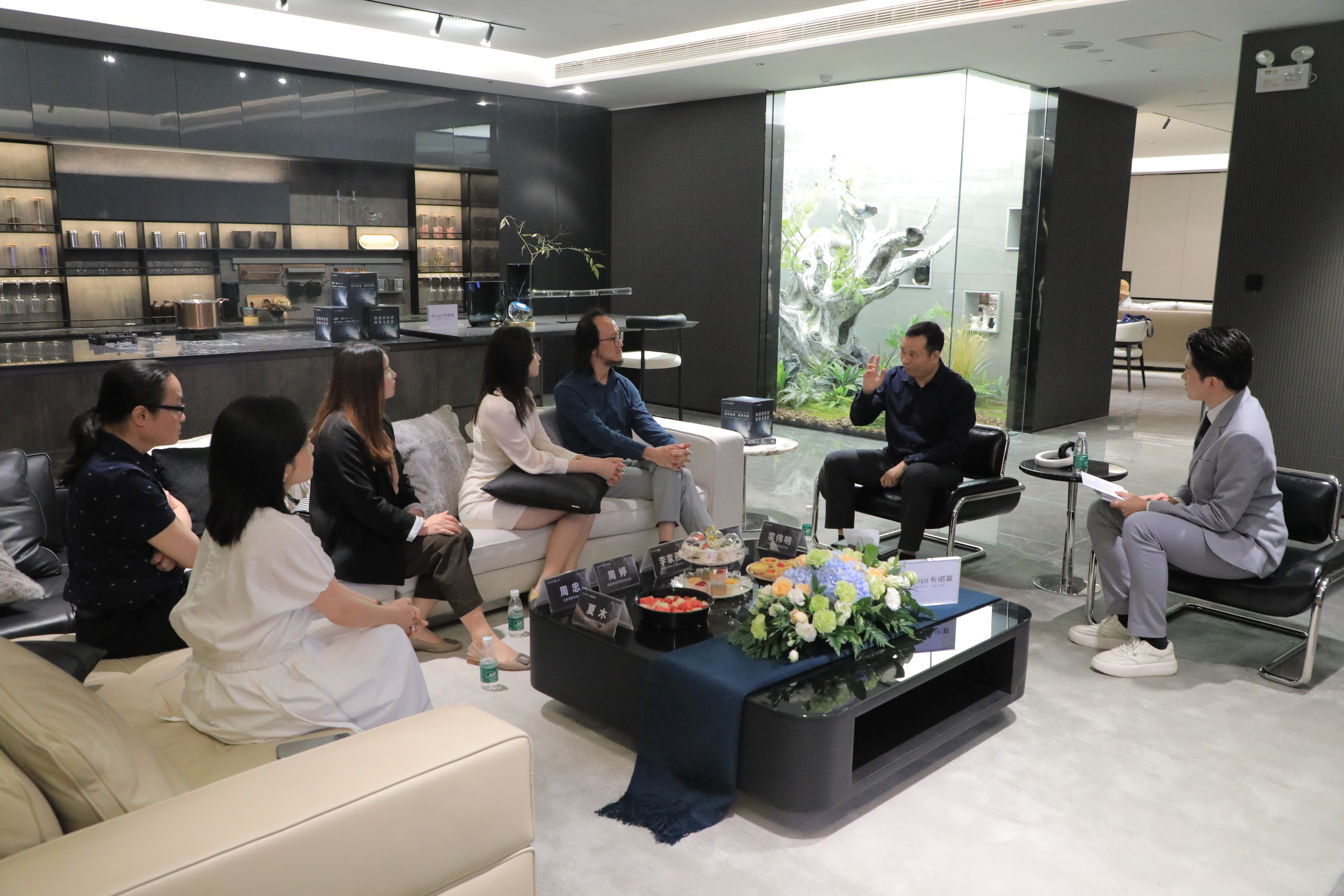 迭代品鑒，居境向新|媒體大咖共同探秘卡諾亞全新一代沉浸式體驗空間